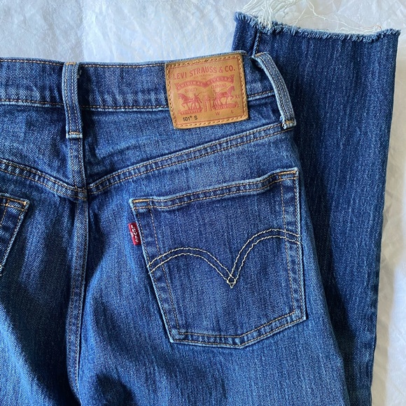 Levi’s 501 Skinny Raw Hem Jeans - Picture 8 of 12